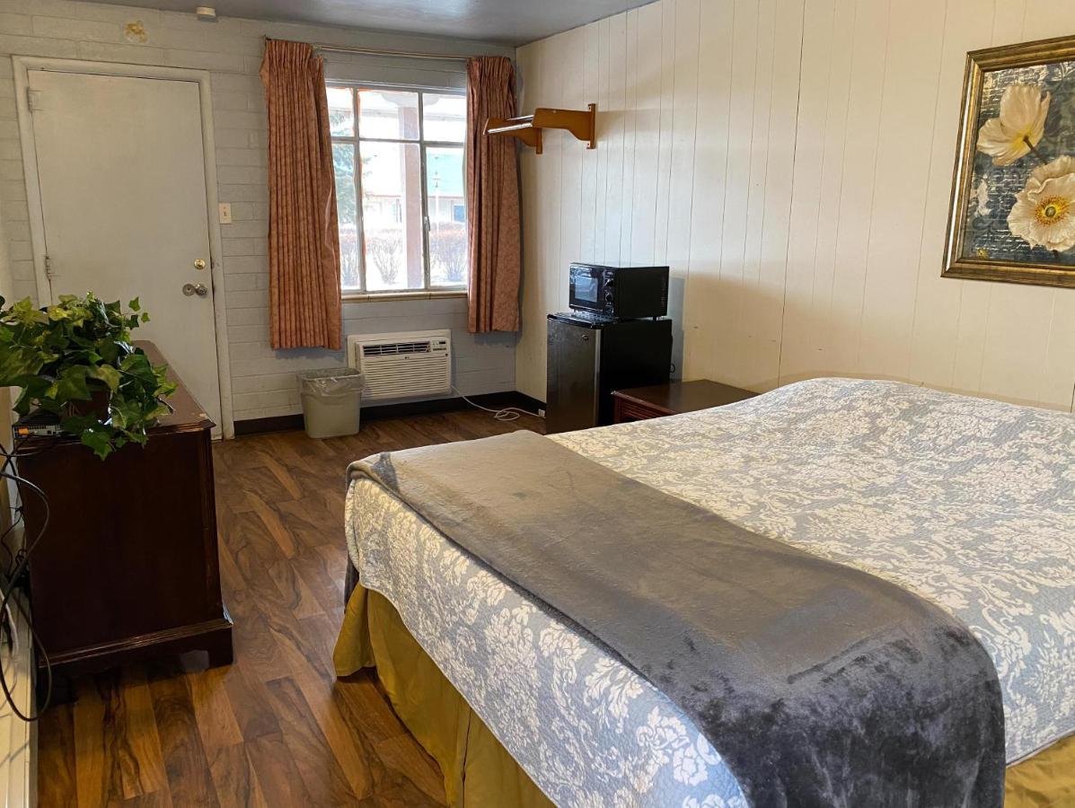 Guest Ranch Motel Τσεγιέν Εξωτερικό φωτογραφία