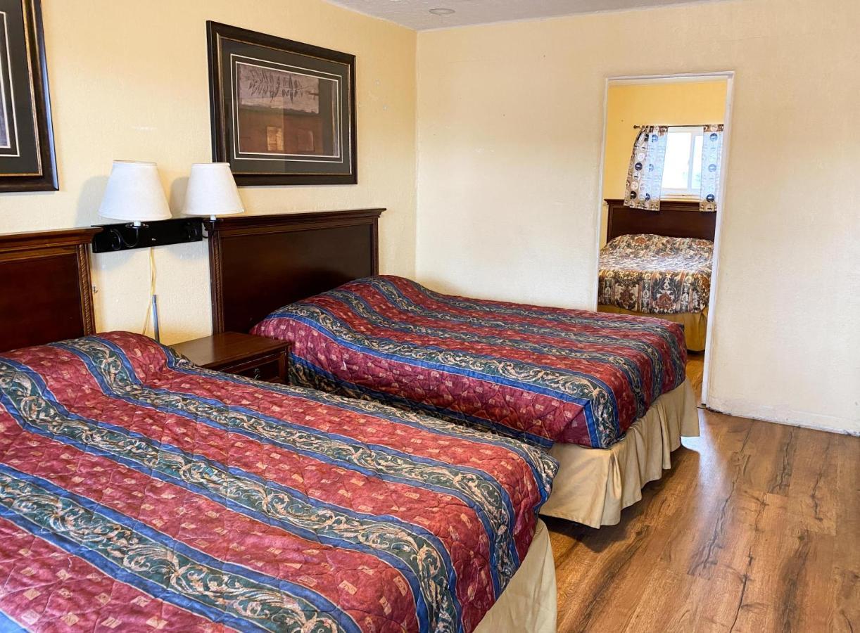 Guest Ranch Motel Τσεγιέν Εξωτερικό φωτογραφία
